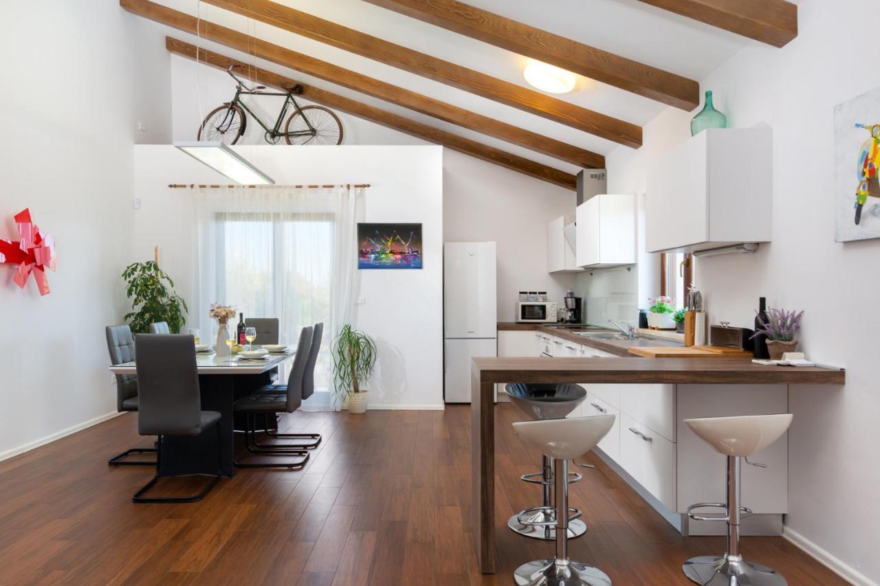 Villa Vignola Kavran Екстериор снимка